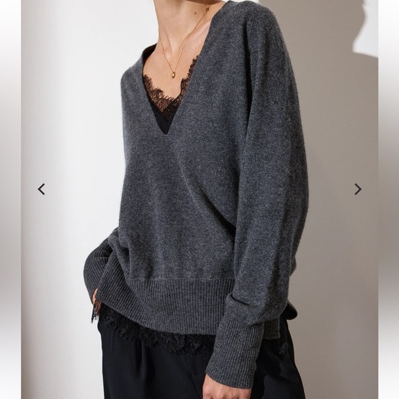 Brochu Walker Pullover ~ - Picture 2 of 15